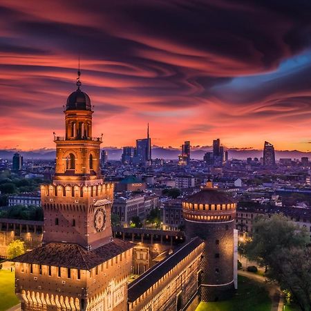 City Centre Apartment - 10 Minutes To Duomo - Free Wifi E Netflix 米兰 外观 照片
