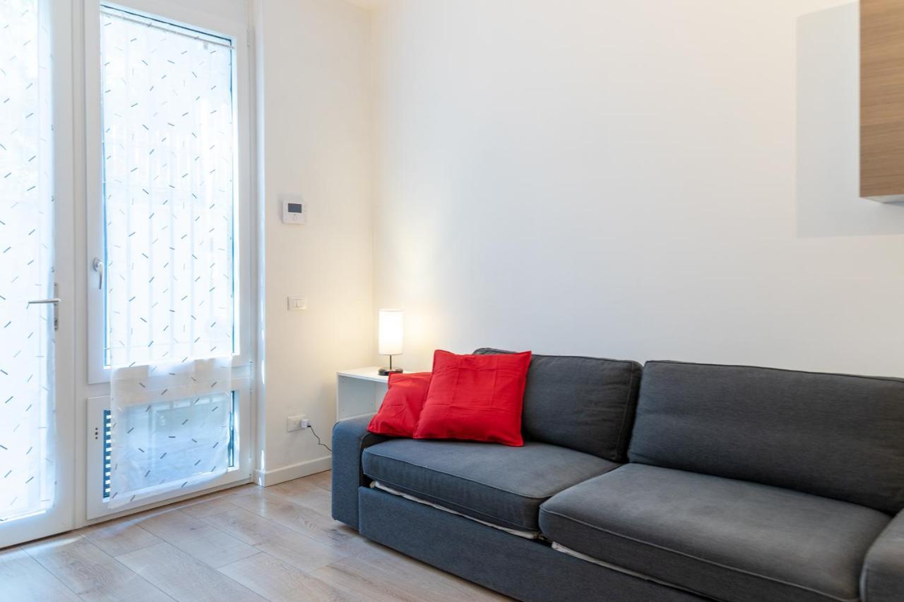 City Centre Apartment - 10 Minutes To Duomo - Free Wifi E Netflix 米兰 外观 照片